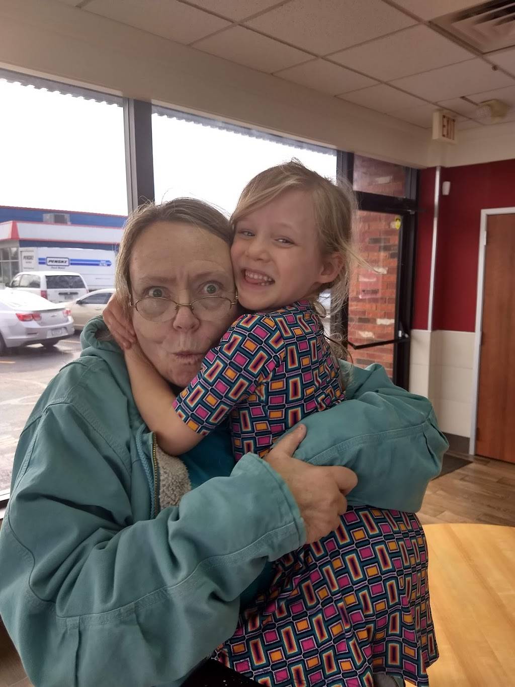 Wendys | restaurant | 2817 Pendleton Ave, Anderson, IN 46012, USA | 7656498270 OR +1 765-649-8270