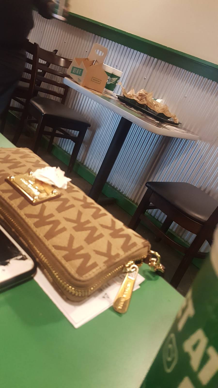 Wingstop | restaurant | 9208 E R L Thornton Fwy #204, Dallas, TX 75228, USA | 2143217222 OR +1 214-321-7222