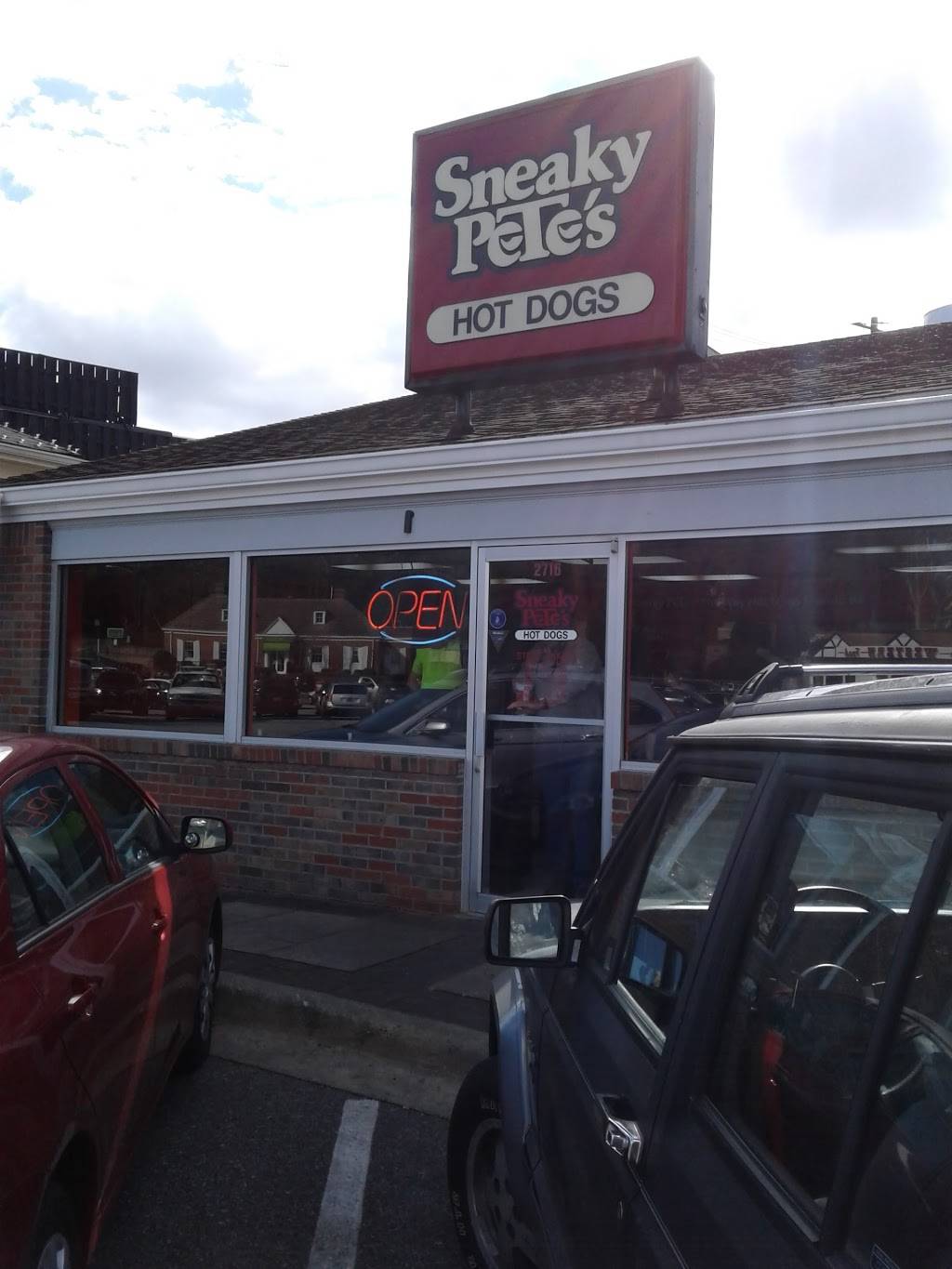 Sneaky Petes Hotdogs | restaurant | 2716 Culver Rd, Birmingham, AL 35223, USA | 2058798723 OR +1 205-879-8723