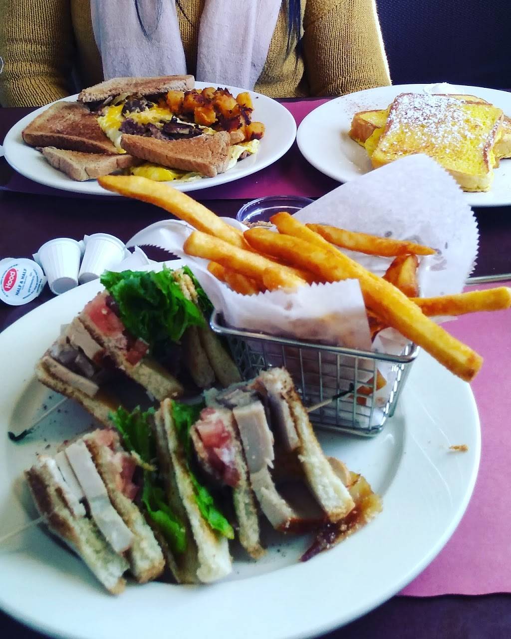 Sunny House | restaurant | 75 S Main St, East Windsor, CT 06088, USA | 8602545399 OR +1 860-254-5399