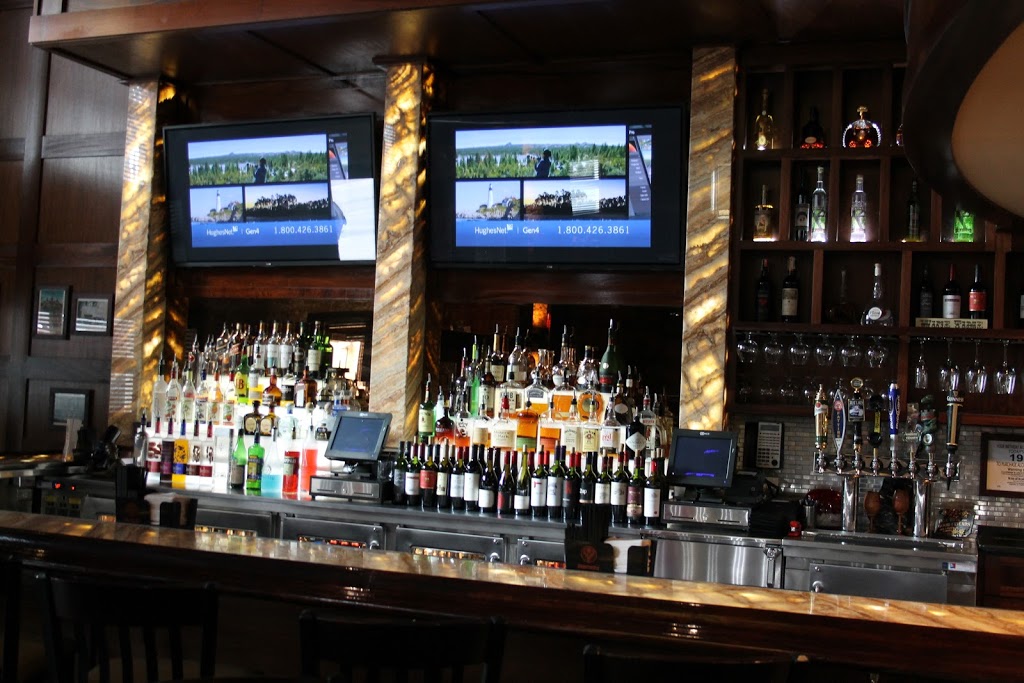 Downtown Louies Lounge | restaurant | 30 Clifford St, Detroit, MI 48226, USA | 3139611600 OR +1 313-961-1600