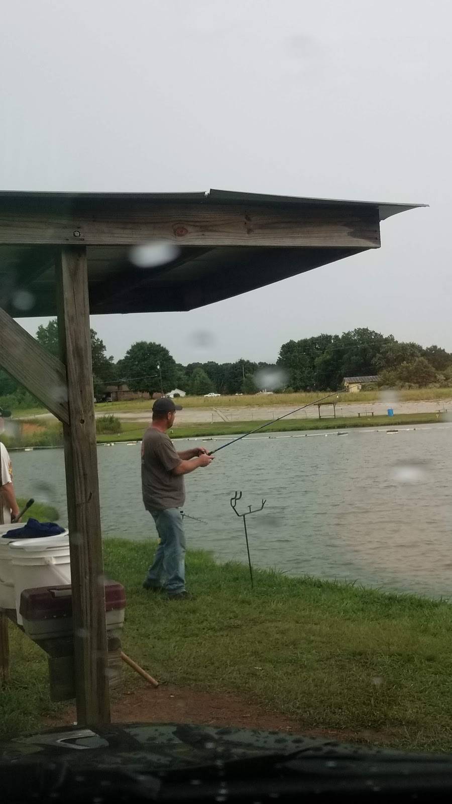 Joes Lake and Restaurant -THE HEART OF SUGAR - TeT, S.C. | restaurant | 155 Lake Pl, Greer, SC 29651, USA | 8648773400 OR +1 864-877-3400