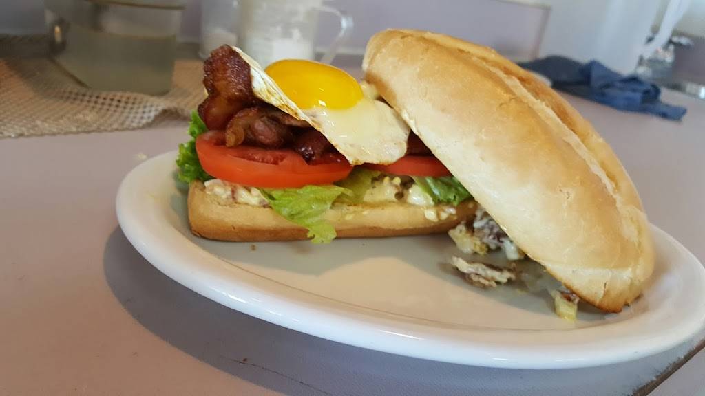 Country Boys Restaurant | restaurant | 3202 E Greenway Rd, Phoenix, AZ 85032, USA | 6024851000 OR +1 602-485-1000