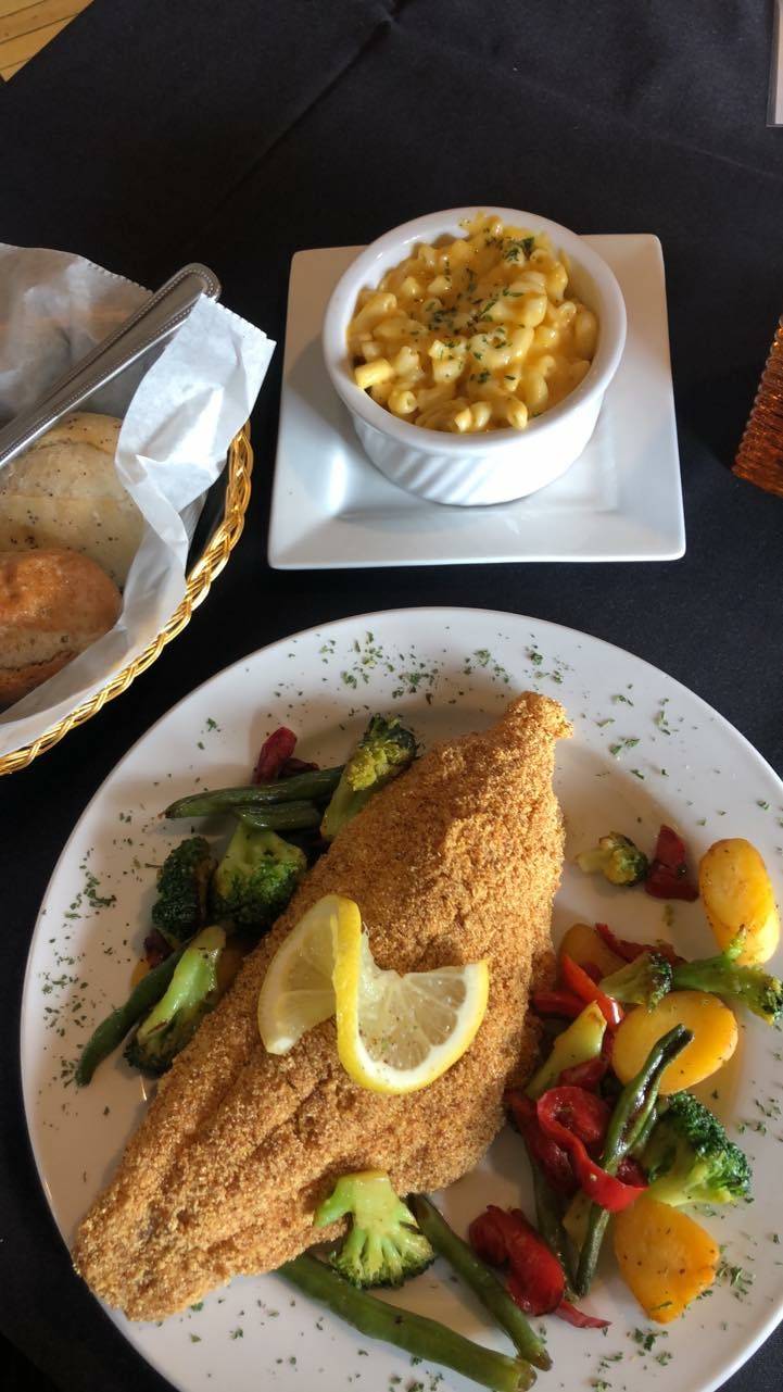 Belli’s Bistro & Spirits | restaurant | 3001 S Kinnickinnic Ave, Milwaukee, WI 53207, USA | 4142103665 OR +1 414-210-3665