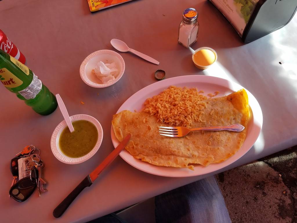 Antojitos Oaxaquenos Y Poblanos | restaurant | 307 Phelan Ave, San Jose, CA 95112, USA | 4084173740 OR +1 408-417-3740