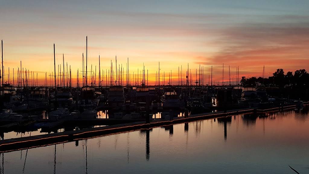 Galley At the Marina | restaurant | 550 Marina Pkwy, Chula Vista, CA 91910, USA | 6194225714 OR +1 619-422-5714