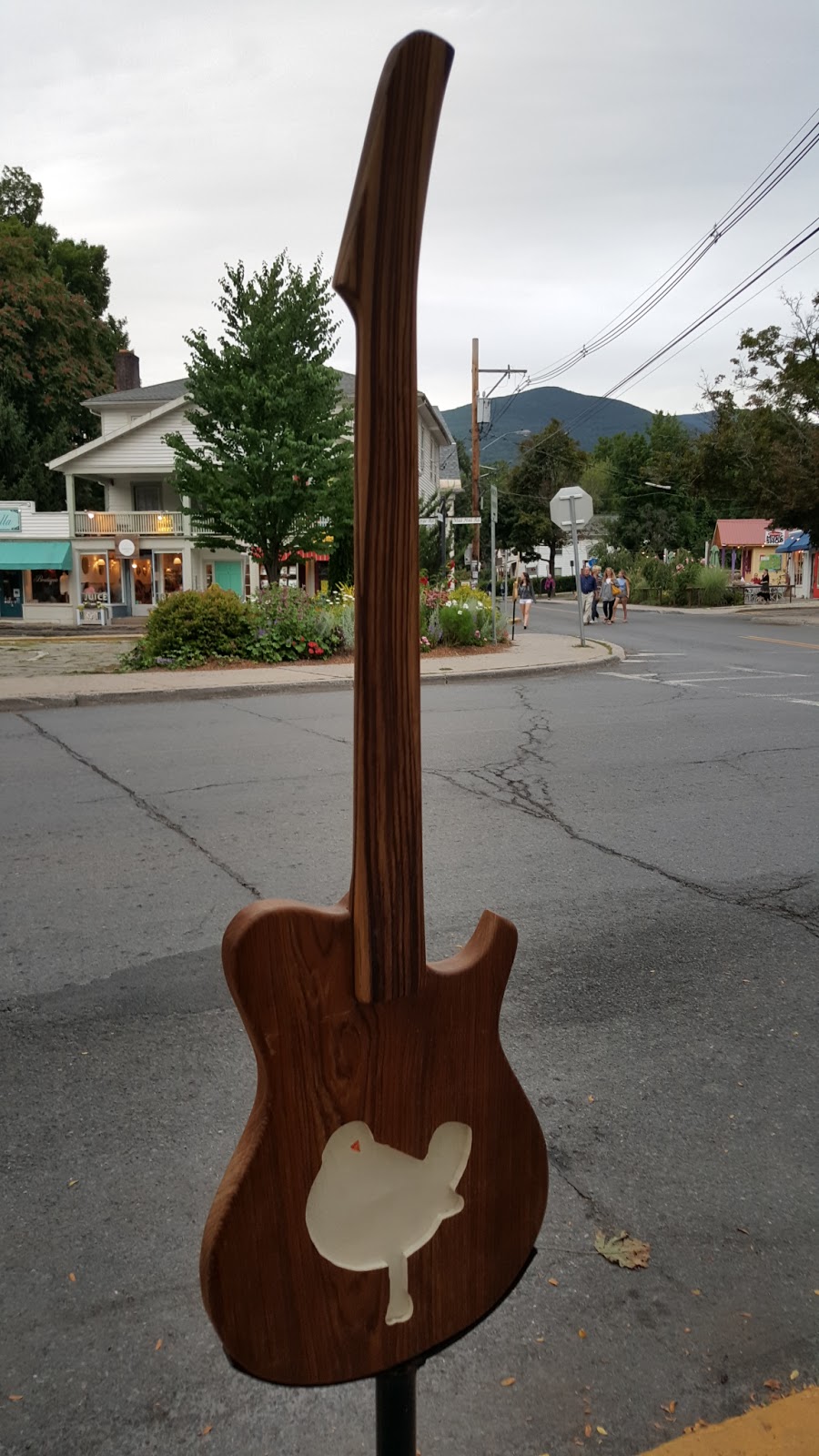 Landau Grill | restaurant | 17 Mill Hill Rd, Woodstock, NY 12498, USA | 8456798937 OR +1 845-679-8937