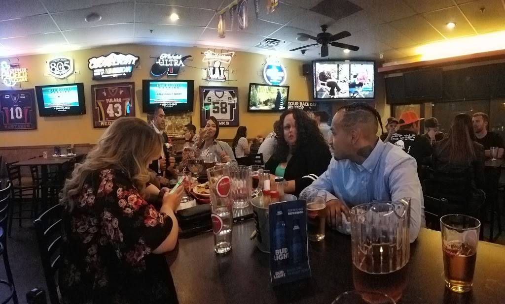 Compadres | Bar & Grill | restaurant | 1687 Hillman St, Tulare, CA 93274, USA | 5596868882 OR +1 559-686-8882