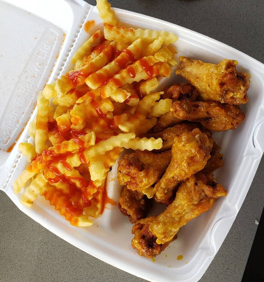 American Deli | restaurant | 2004 Beatties Ford Rd, Charlotte, NC 28216, USA | 7045039272 OR +1 704-503-9272