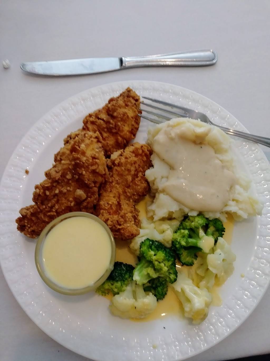 Hollyhock Hill | meal takeaway | 8110 N College Ave, Indianapolis, IN 46240, USA | 3172512294 OR +1 317-251-2294