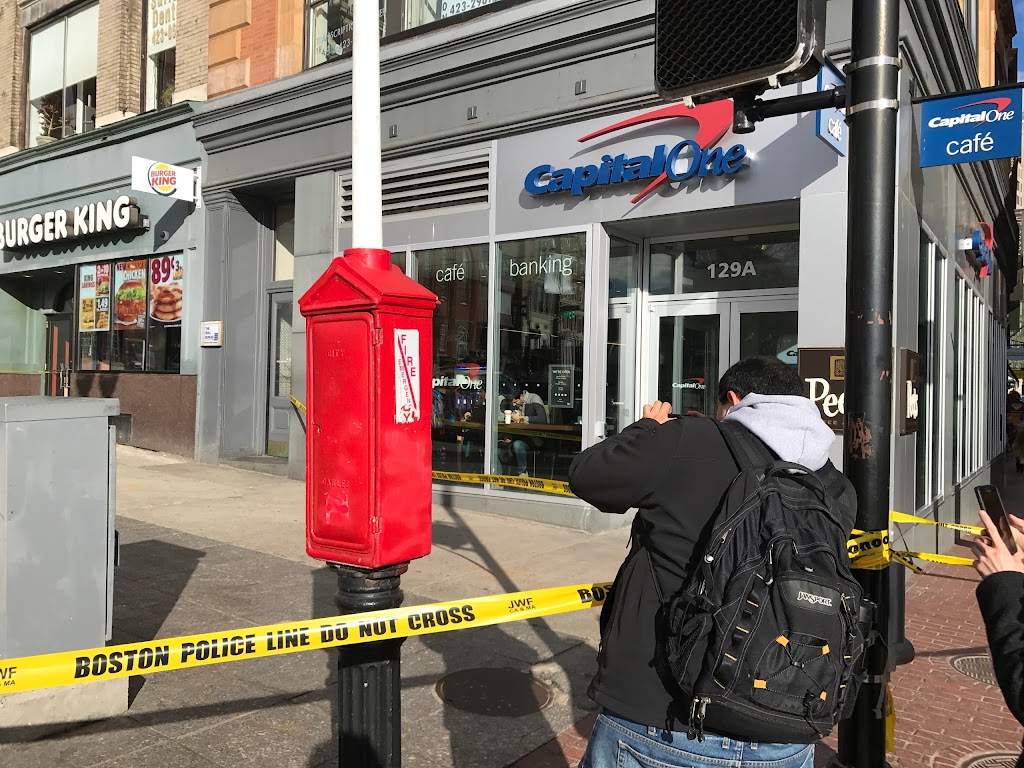 Burger King | restaurant | 128 Tremont St, Boston, MA 02108, USA | 6175568299 OR +1 617-556-8299