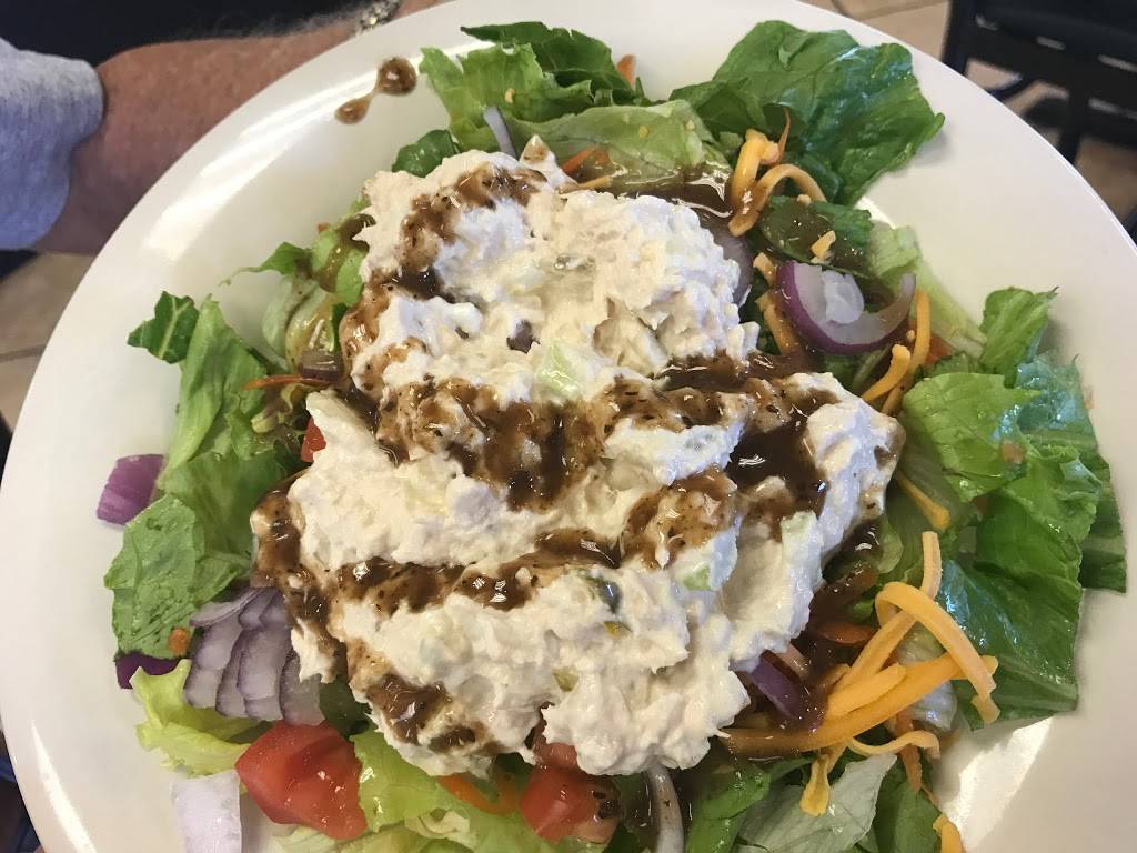 Livingstons | restaurant | 9747 E 21st St N, Wichita, KS 67206, USA | 3166860488 OR +1 316-686-0488