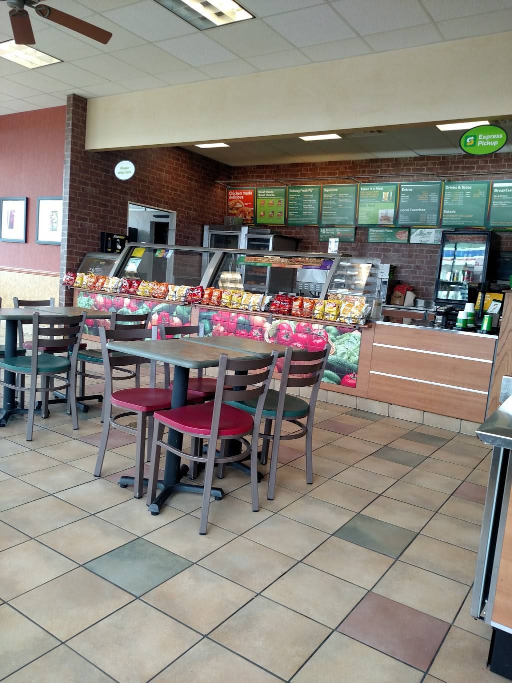 Subway | restaurant | Mid-America Market, 1005 Purnell Dr Suite B, Mahomet, IL 61853, USA | 2175906105 OR +1 217-590-6105