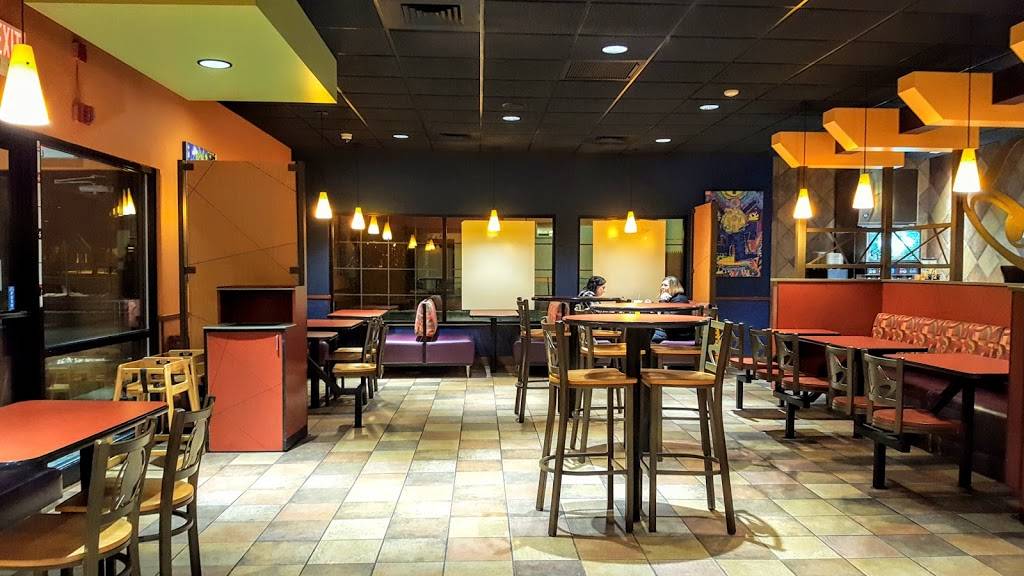 Taco Bell | meal takeaway | 641 W Main Rd, Middletown, RI 02842, USA | 4018487770 OR +1 401-848-7770