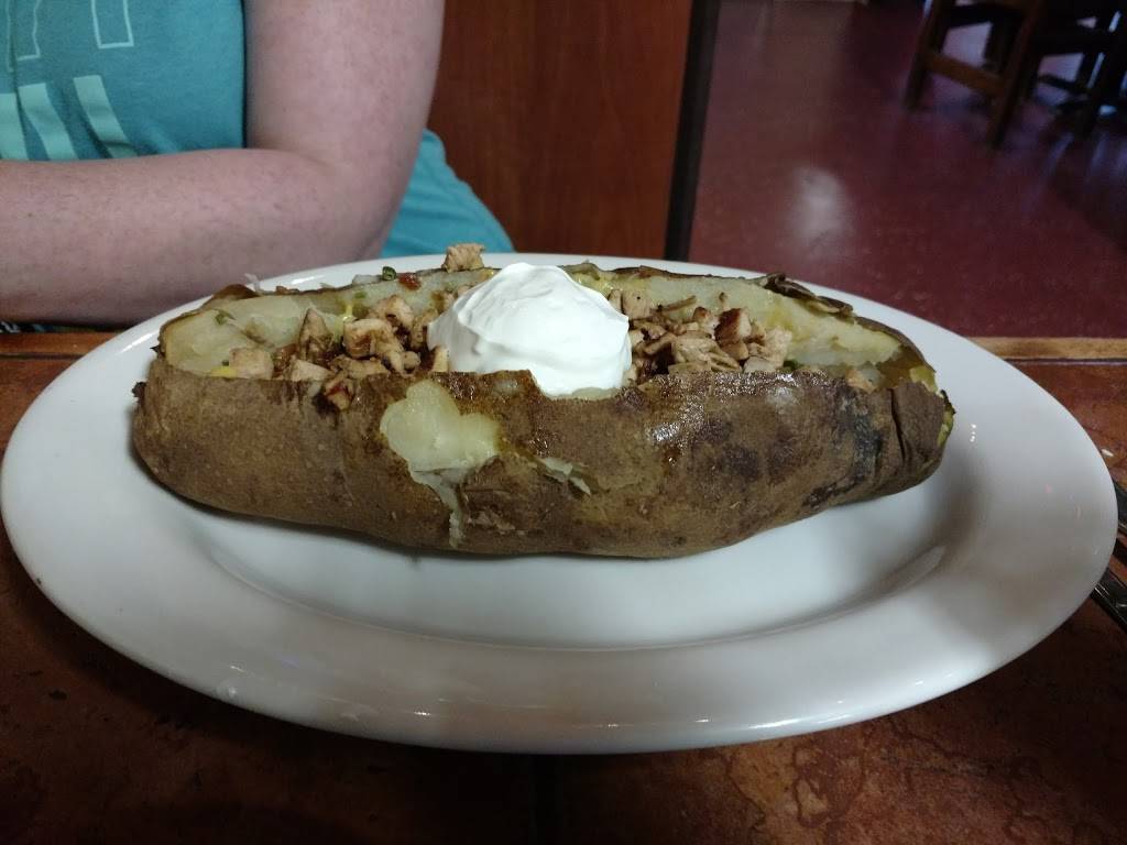 El Portal De Jaripo | restaurant | 2400 W Main St, Gun Barrel City, TX 75156, USA | 9038872010 OR +1 903-887-2010