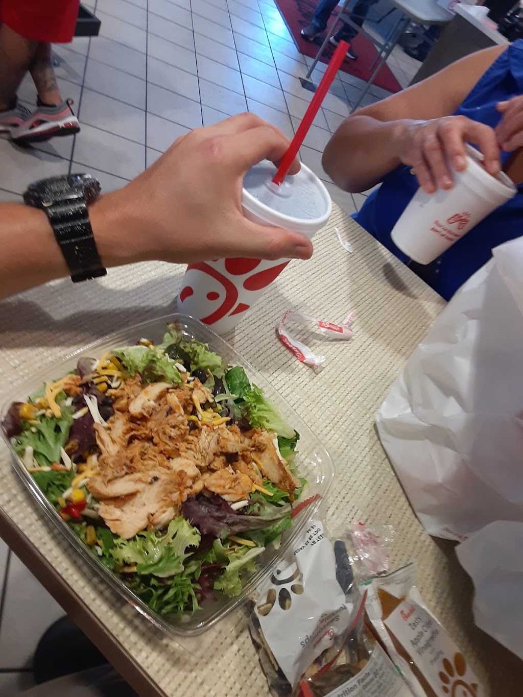 Chick-fil-A | restaurant | 5000 San Dario Ave, Laredo, TX 78041, USA | 9567291190 OR +1 956-729-1190