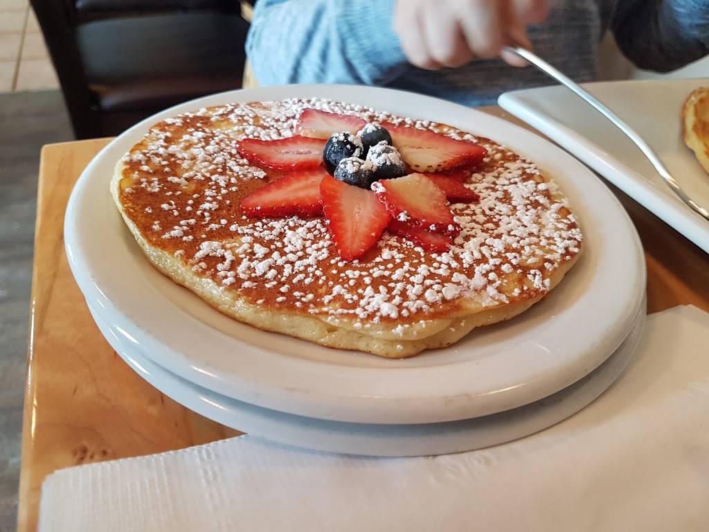 Twisted Fork Restaurant & Catering Inc | restaurant | 62 Main St, Mount Albert, ON L0G 1M0, Canada | 9054731111 OR +1 905-473-1111