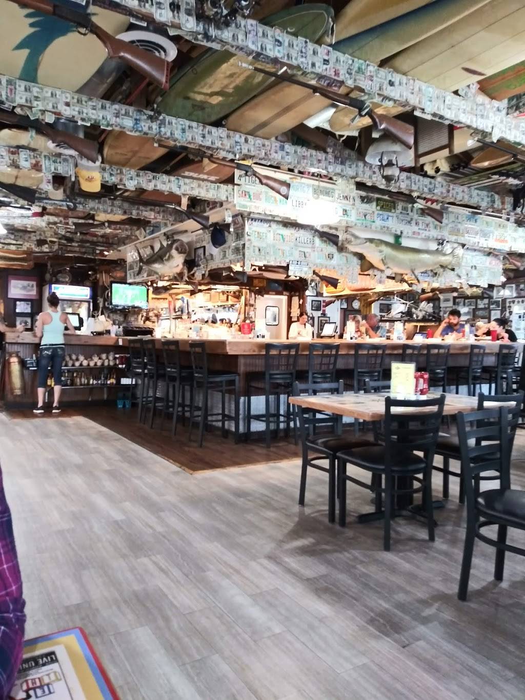 Charleys Philly Steaks | restaurant | 620 Chestnut Commons Dr, Elyria, OH 44035, USA | 4403660404 OR +1 440-366-0404