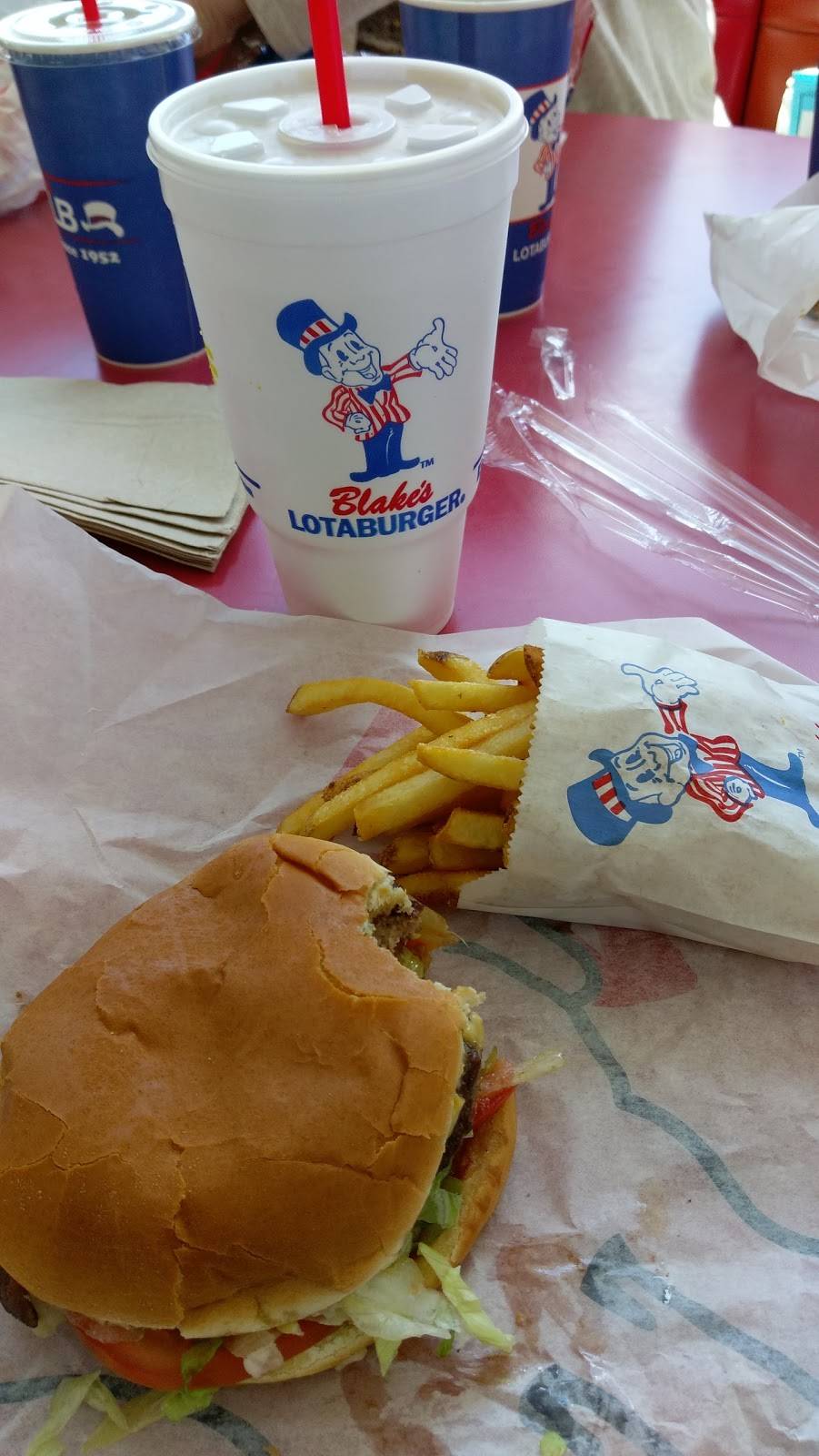 Blakes Lotaburger | restaurant | 3700 4th St NW, Albuquerque, NM 87107, USA | 5053442521 OR +1 505-344-2521