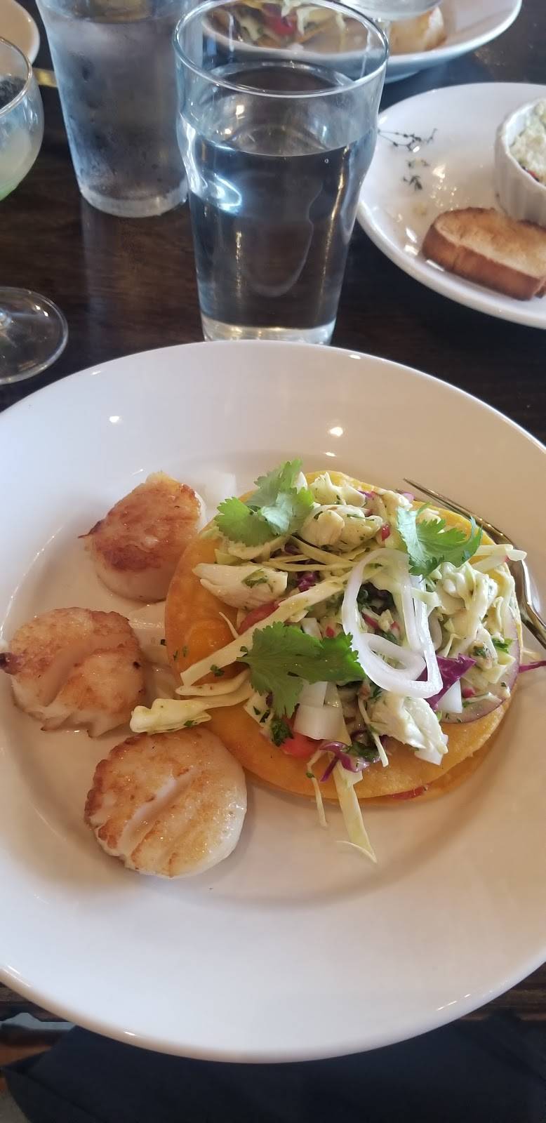 Theopolis Social Club | restaurant | 419 E Main St, Shawnee, OK 74801, USA | 4057884404 OR +1 405-788-4404