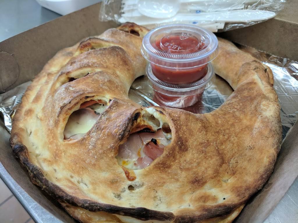 Mr Shoes Pizza | restaurant | 1921 South Ave, Rochester, NY 14620, USA | 5854421000 OR +1 585-442-1000