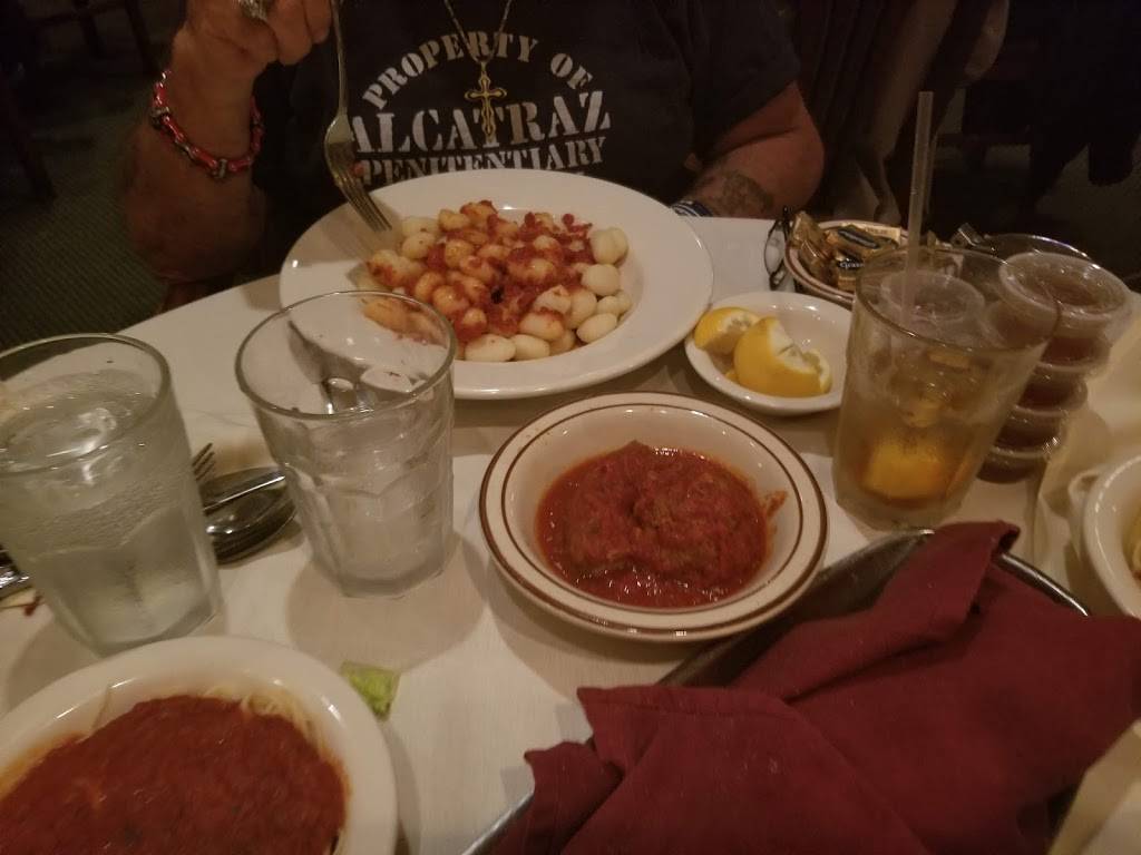 Marios Restaurant | restaurant | 7539, 521 S Yonge St, Ormond Beach, FL 32174, USA | 3866772711 OR +1 386-677-2711