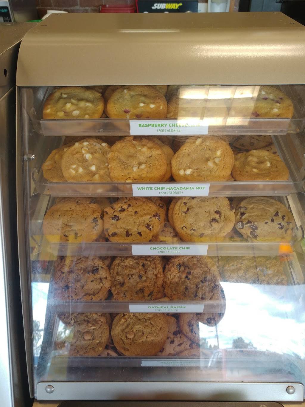 Subway | restaurant | 2829 Bay Rd, Saginaw, MI 48603, USA | 9897997827 OR +1 989-799-7827