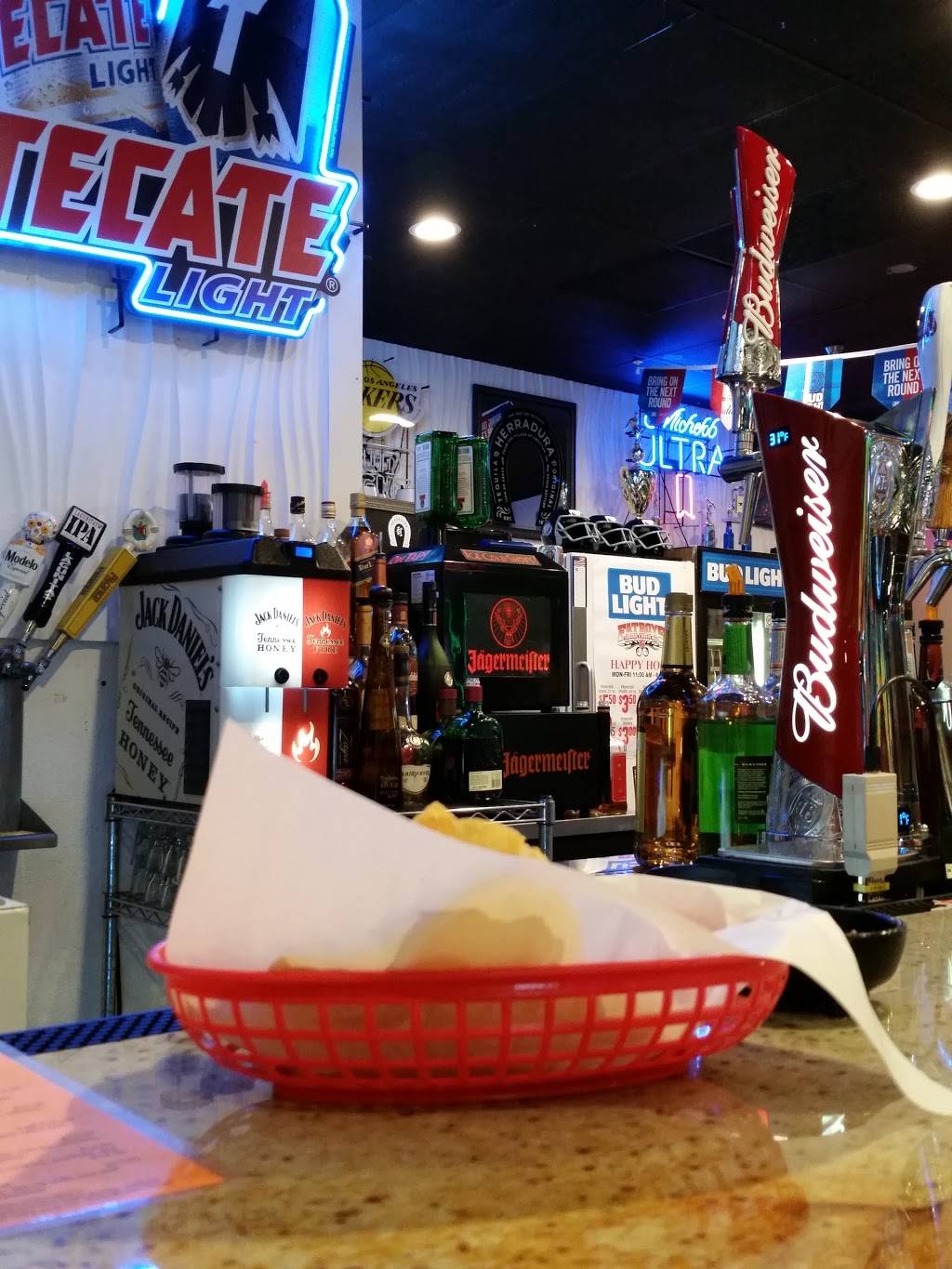 Fat Boys Taqueria and Sportsbar | restaurant | 3045 W Bullard Ave, Fresno, CA 93711, USA | 5594357600 OR +1 559-435-7600