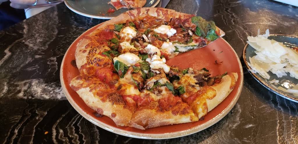 Luna Pizzeria | restaurant | 7705 Westheimer Rd Ste 200, Houston, TX 77063, USA | 2819741818 OR +1 281-974-1818