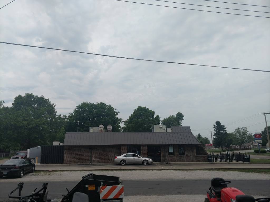 Dairy Queen | restaurant | 1003 N Springfield St, Virden, IL 62690, USA | 2179654287 OR +1 217-965-4287