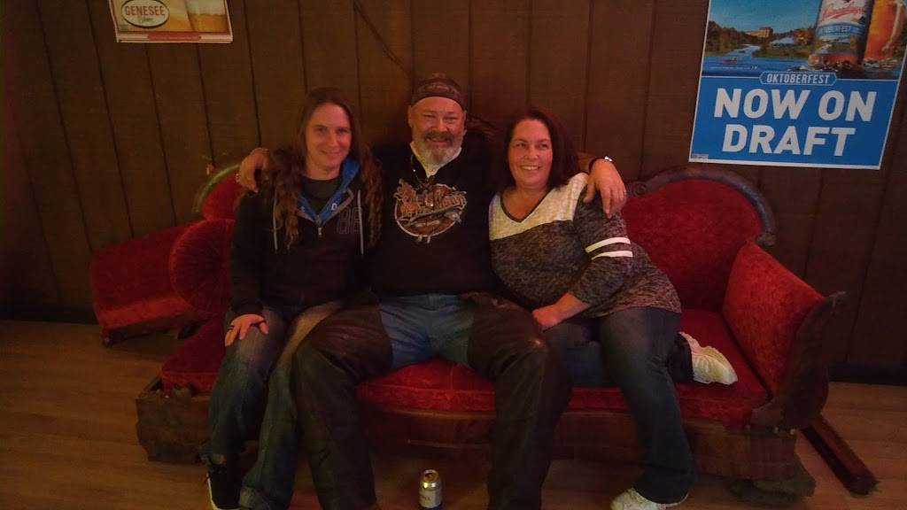 HUNTERS INN | restaurant | 4518 Footville-Richmond Rd, Rock Creek, OH 44084, USA | 4402183070 OR +1 440-218-3070