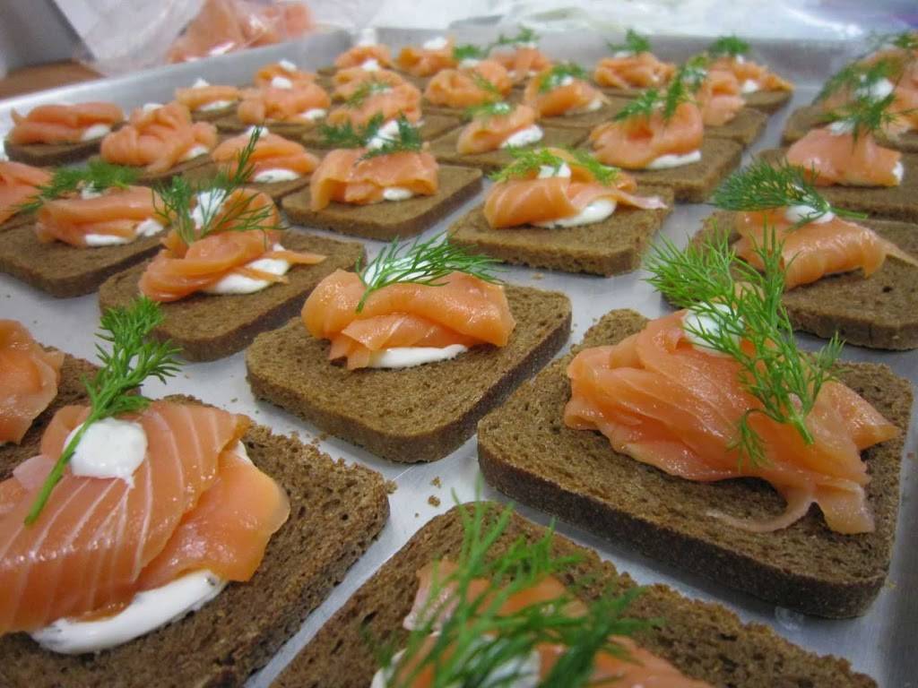 Gina Feeds Catering | meal delivery | 3527 N Verdugo Rd, Glendale, CA 91208, USA | 8186932901 OR +1 818-693-2901