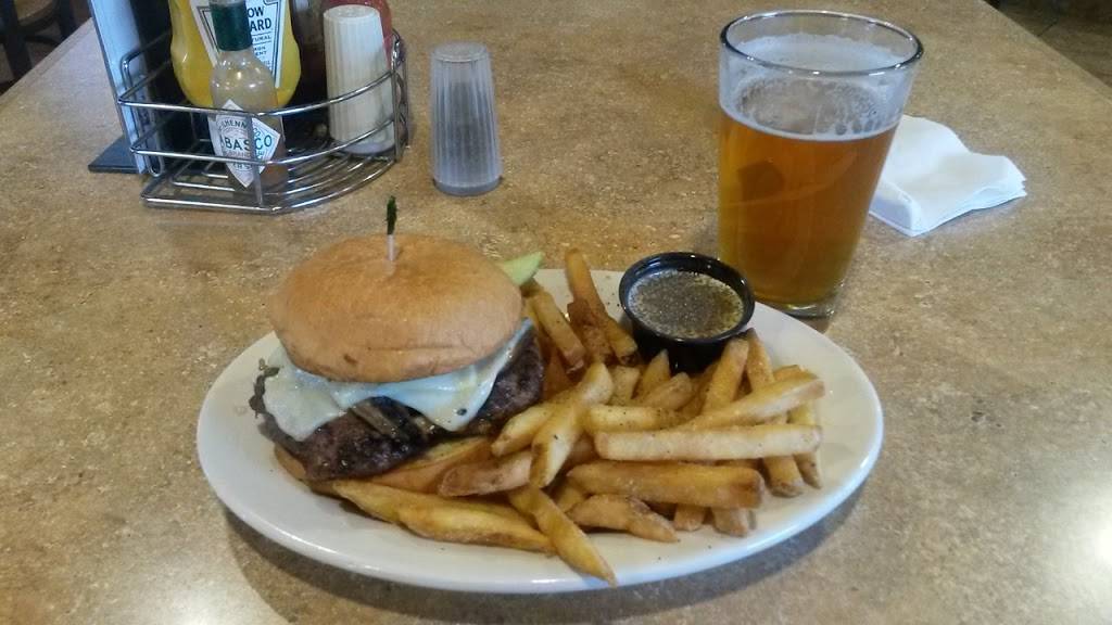 Gippers Sports Bar & Grill | restaurant | 2929 Kraft Ave SE, Grand Rapids, MI 49512, USA | 6165510841 OR +1 616-551-0841