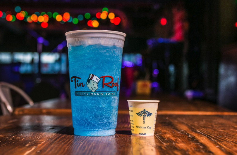Tin Roof | restaurant | 1410 N Ocean Blvd, Myrtle Beach, SC 29577, USA | 8439459867 OR +1 843-945-9867