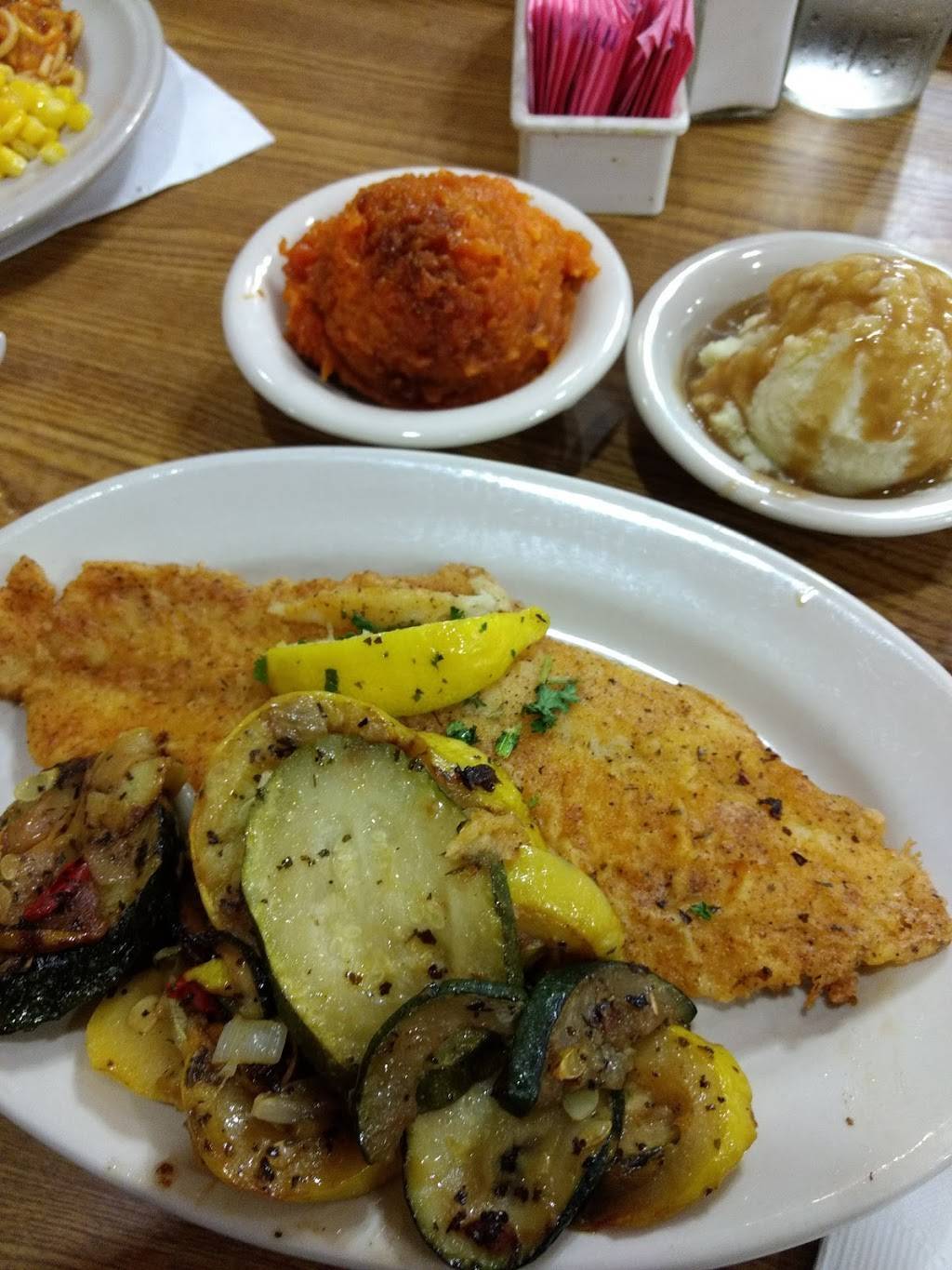 Piccadilly Cafeteria | restaurant | Newmarket Square, 111 Newmarket Dr N, Newport News, VA 23605, USA | 7578264975 OR +1 757-826-4975