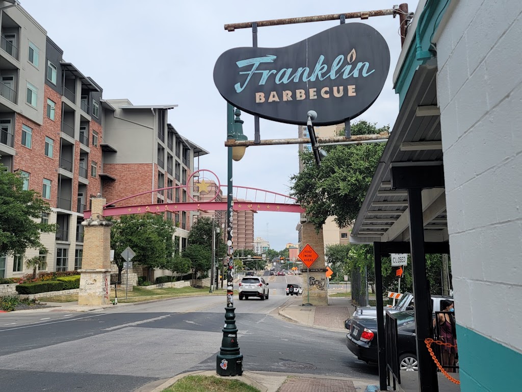 Franklin Barbecue | restaurant | 900 E 11th St, Austin, TX 78702, USA | 5126531187 OR +1 512-653-1187