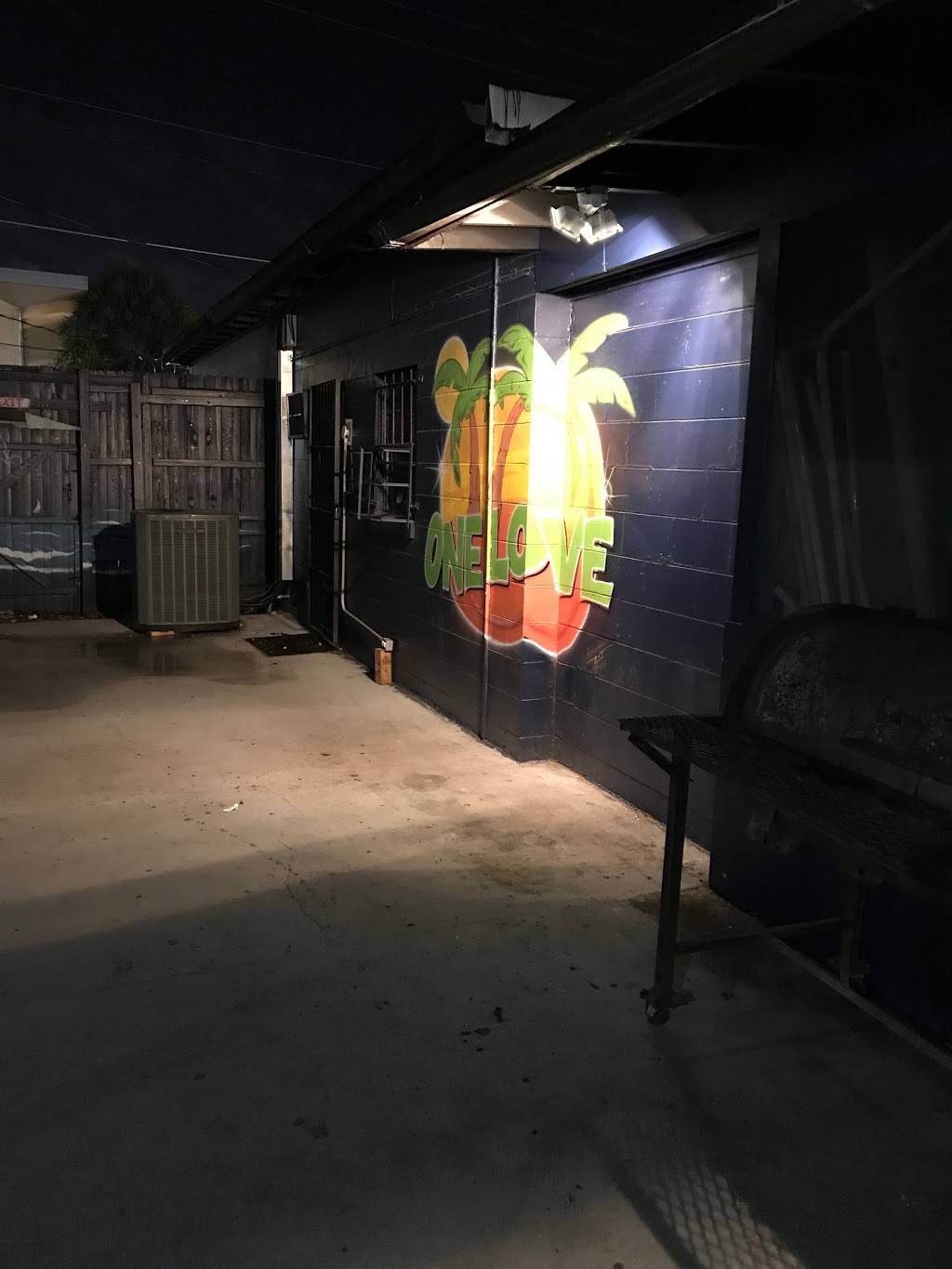 One love restaurant & bar | restaurant | 4849 W Colonial Dr, Orlando, FL 32808, USA | 4072966070 OR +1 407-296-6070