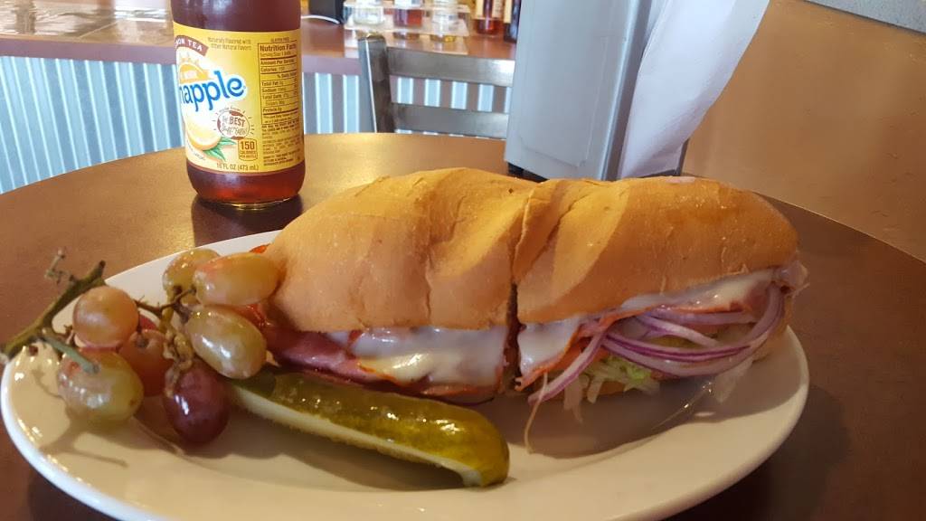 New York Deli | meal delivery | 1853 N Casaloma Dr, Appleton, WI 54913, USA | 9207343354 OR +1 920-734-3354