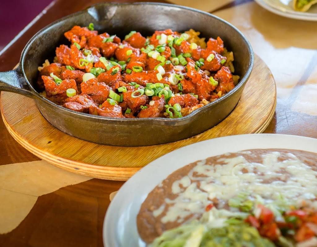 El Vaquero Mexican Restaurant | restaurant | 24 Main St, Toledo, OH 43605, USA | 4196908330 OR +1 419-690-8330