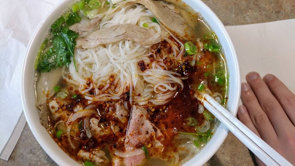 Kanata Noodle House 2 | restaurant | 4049 Carling Ave, Kanata, ON K2K 2A4, Canada | 6134358817 OR +1 613-435-8817