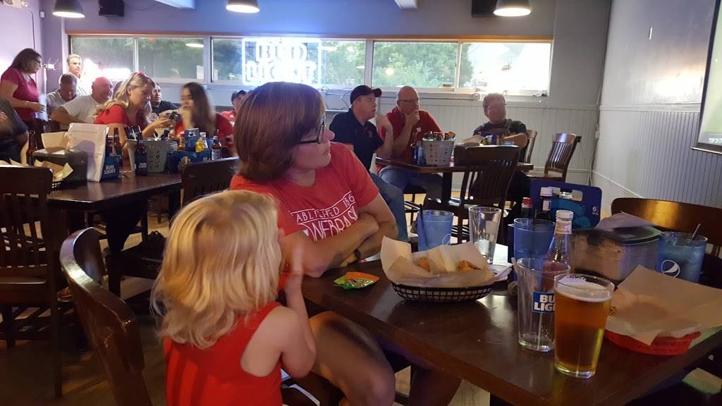 Paddy McGowns Pub and Grill | restaurant | 4503 Center St, Omaha, NE 68106, USA | 4025041022 OR +1 402-504-1022