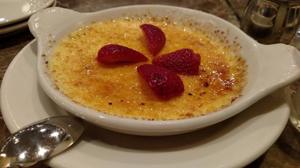 Maggianos Little Italy | restaurant | 307 Hawthorn Center, Vernon Hills, IL 60061, USA | 8479180380 OR +1 847-918-0380