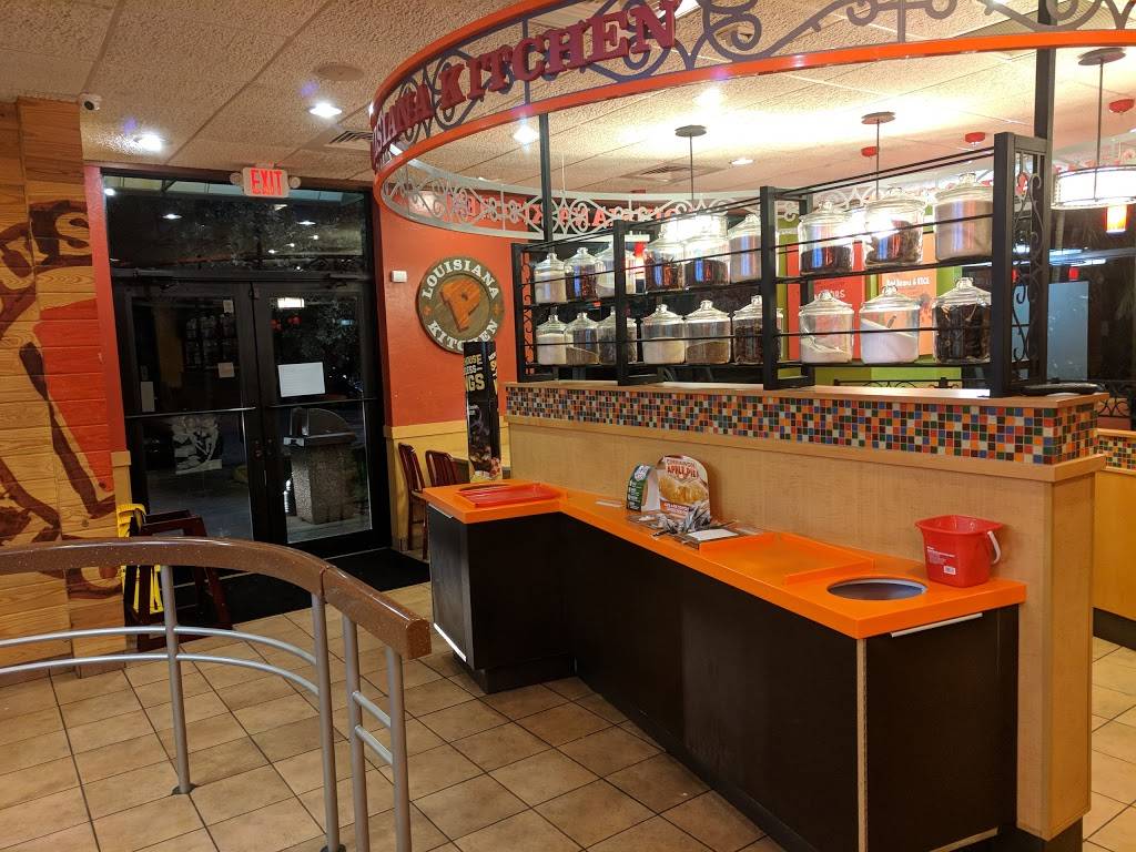 Popeyes Louisiana Kitchen | restaurant | 7049 N Seacrest Blvd, Lantana, FL 33462, USA | 5615857861 OR +1 561-585-7861