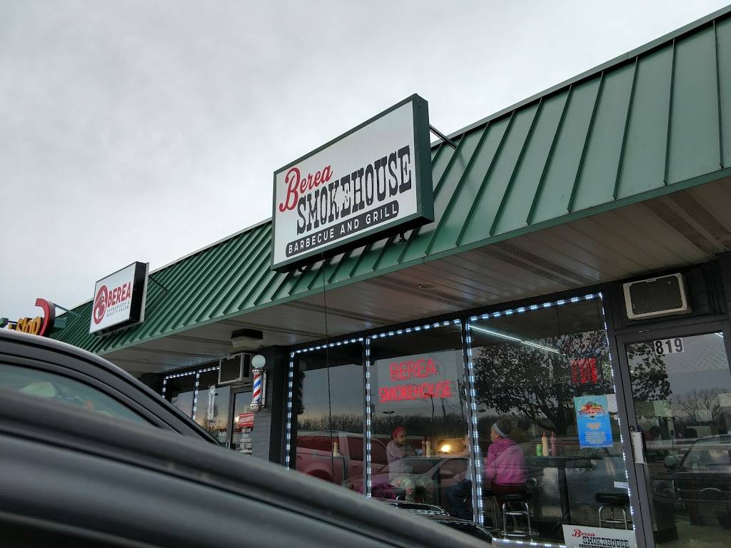 Berea Smokehouse Barbecue and Grill | restaurant | 819 N Rocky River Dr, Berea, OH 44017, USA | 4405327707 OR +1 440-532-7707