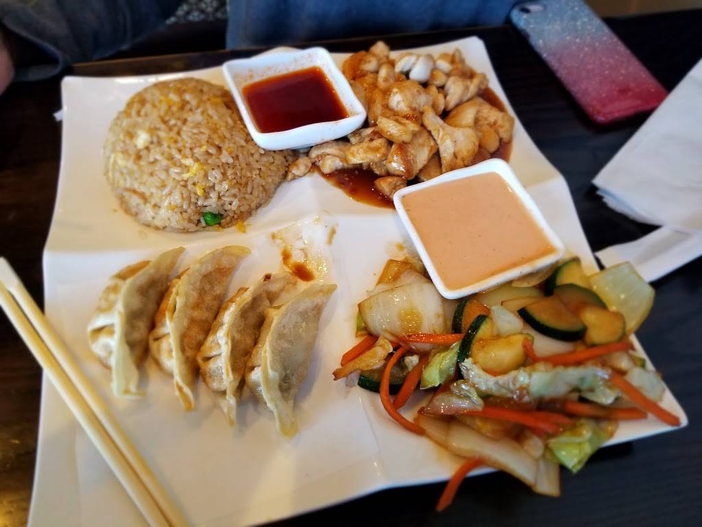 Yuno | restaurant | Brittain Lane, 7175 Nolensville Rd, Nolensville, TN 37135, USA | 6157768008 OR +1 615-776-8008