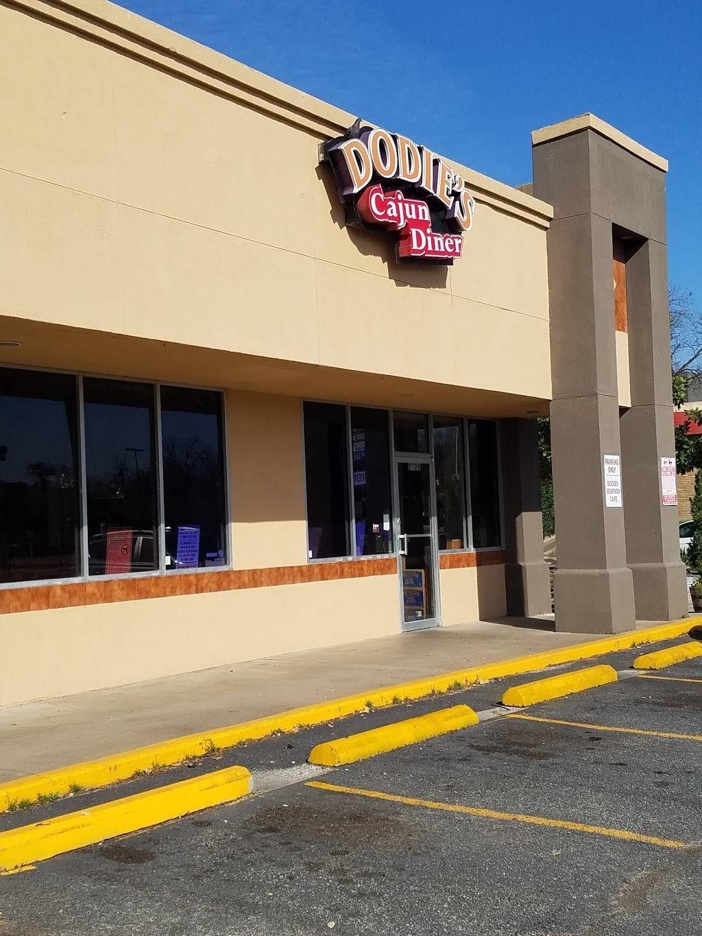 Charlie’s Creole Kitchen | restaurant | 2129 Greenville Ave, Dallas, TX 75206, USA | 2148218890 OR +1 214-821-8890