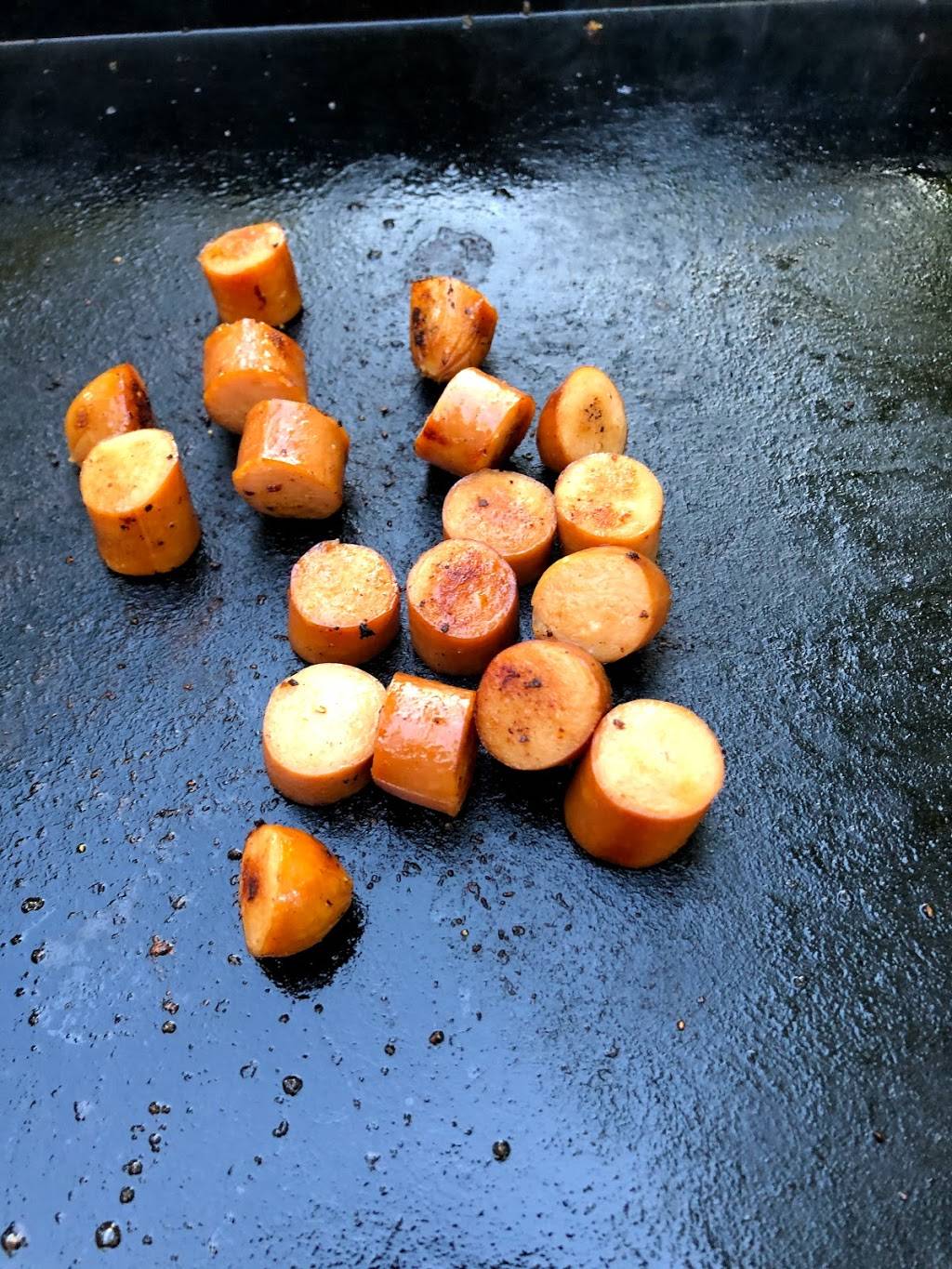 Richards Place | restaurant | 316 E Silver Springs Blvd, Ocala, FL 34470, USA | 3523512233 OR +1 352-351-2233