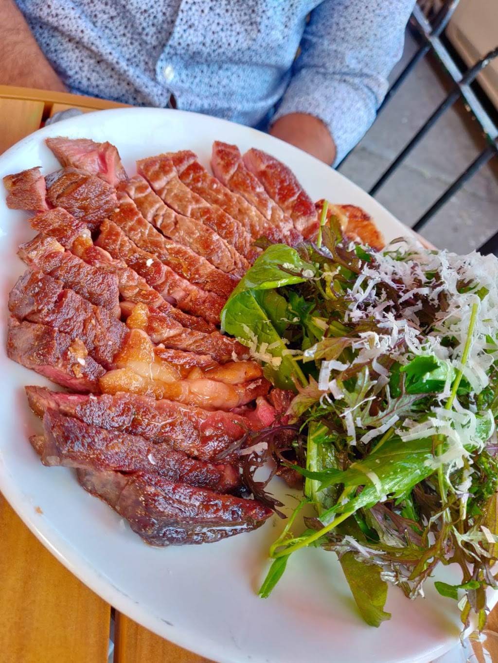 Enoteca Sociale | restaurant | 1288 Dundas St W, Toronto, ON M6J 1X7, Canada | 4165341200 OR +1 416-534-1200