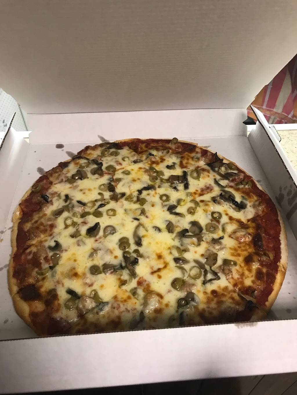 Jims Pizzeria | restaurant | 1103 Center Ave, Janesville, WI 53546, USA | 6087548266 OR +1 608-754-8266