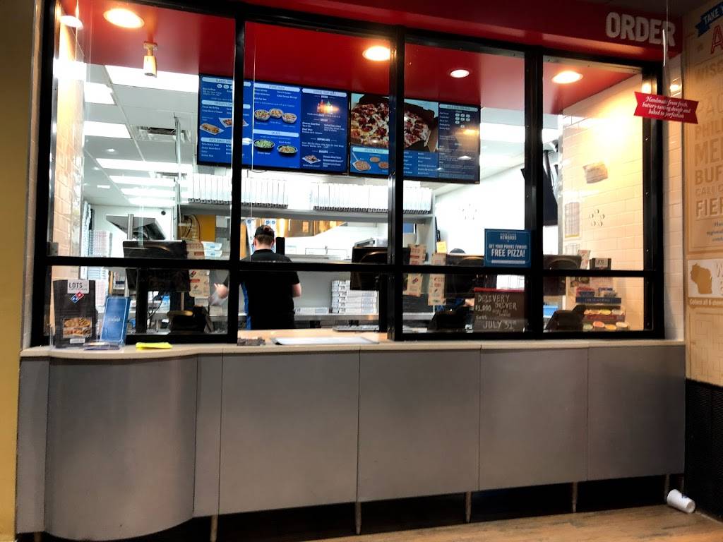 Dominos Pizza | meal delivery | 1113 Hennepin Ave, Minneapolis, MN 55403, USA | 6123383030 OR +1 612-338-3030